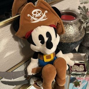 Disney Parks "Pirates of the Caribbean" Mickey Mouse plush NWT